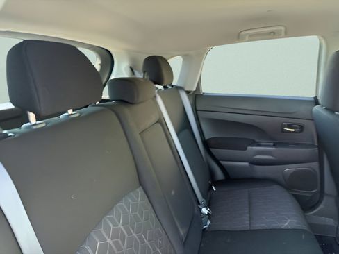 Used 2024 Mitsubishi Outlander Sport AWD image 9