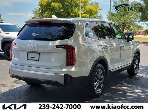 Certified 2024 Kia Telluride LX FWD image 6