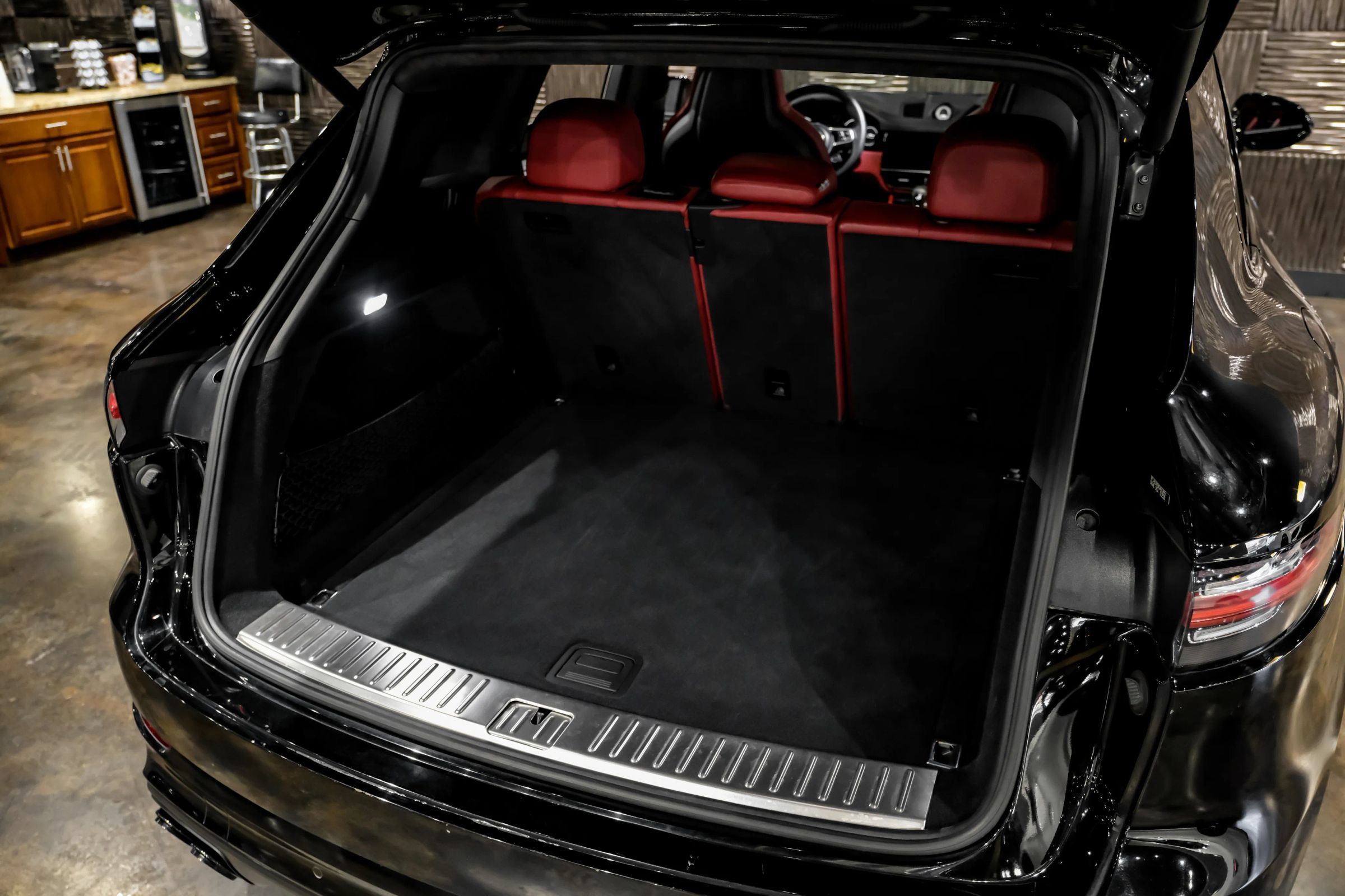 Used 2019 Porsche Cayenne S AWD/4WD image 44
