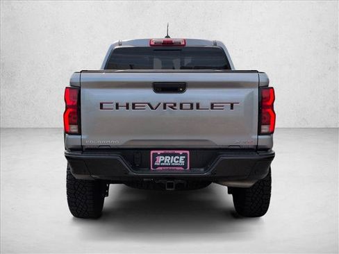 Used 2024 Chevrolet Colorado ZR2 w/ ZR2 Convenience Package III AWD/4WD image 7