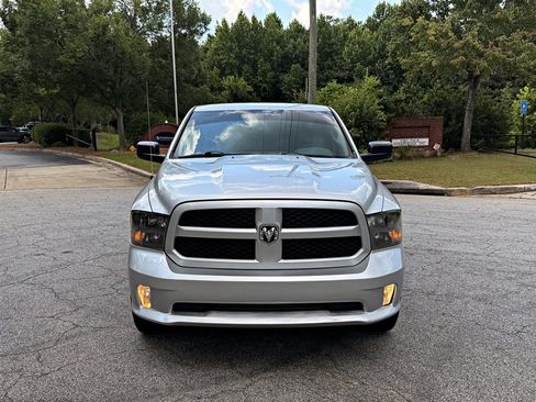 Used 2015 RAM 1500 Express RWD image 2