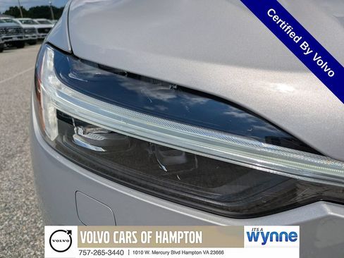 Certified 2024 Volvo XC60 B5 Plus w/ Climate Package AWD/4WD image 10