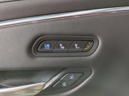 Certified 2024 Cadillac Escalade Premium Luxury AWD/4WD image 10