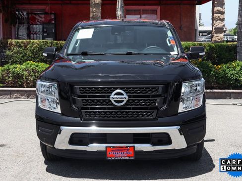 Used 2020 Nissan Titan SV w/ SV Convenience Package image 3