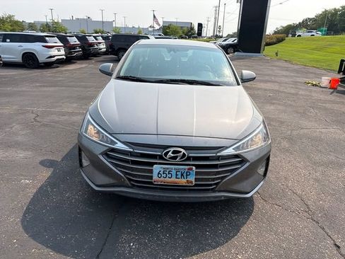 Used 2020 Hyundai Elantra SE FWD image 6