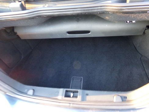 Used 2009 Mercedes-Benz CLK 550 Cabriolet w/ Premium I Pkg image 43