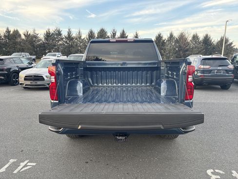 Used 2024 Chevrolet Silverado 1500 Custom w/ Turbomax Blackout Package image 13