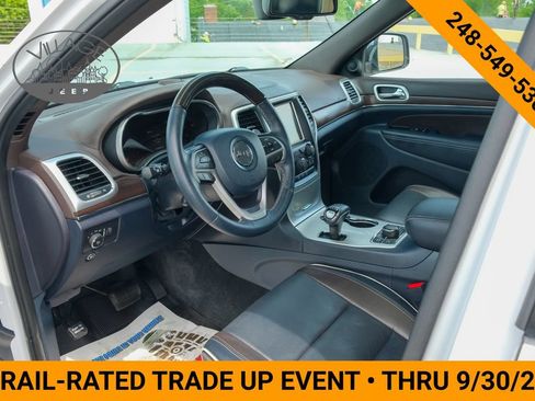 Used 2015 Jeep Grand Cherokee Overland AWD/4WD image 14