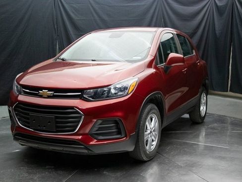 Used 2021 Chevrolet Trax LS image 6