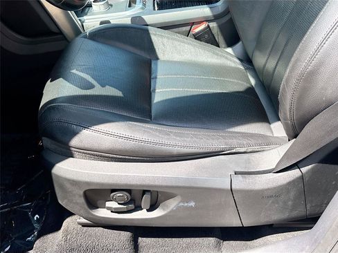 Used 2016 Land Rover Discovery Sport HSE AWD/4WD image 18