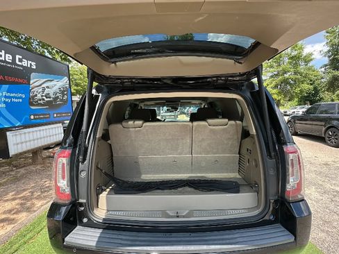 Used 2018 GMC Yukon SLT w/ Open Road Package AWD/4WD image 8