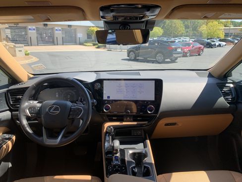 Used 2025 Lexus NX 350h AWD w/ Accessory Package (2T) image 30
