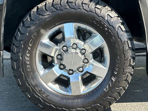 Used 2018 GMC Sierra 3500 Denali AWD/4WD image 25