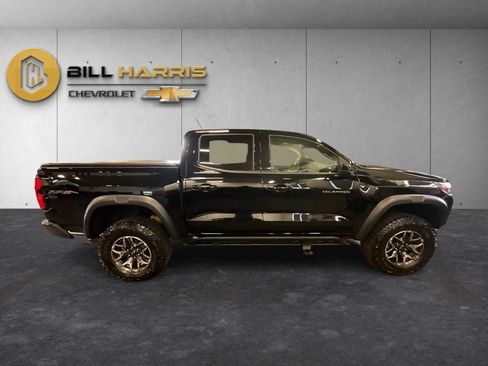 Used 2024 Chevrolet Colorado ZR2 w/ ZR2 Convenience Package III AWD/4WD image 8