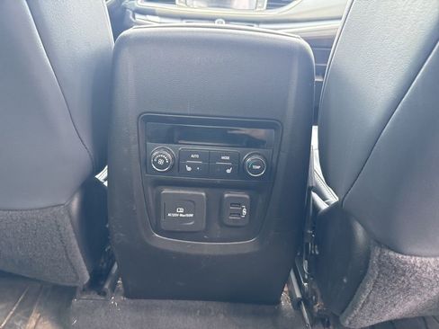 Used 2019 Buick Enclave Premium w/ Experience Buick Package image 34
