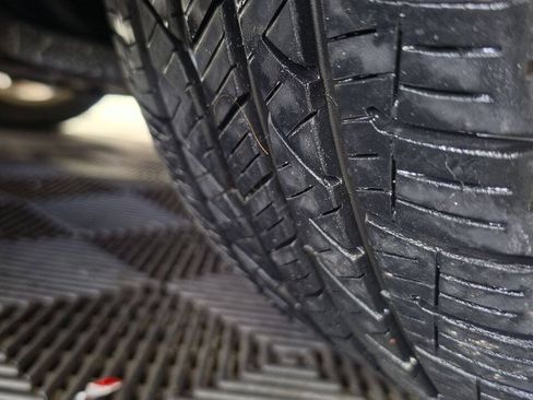 Used 2010 Lincoln MKZ FWD image 25