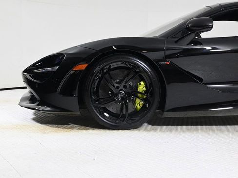 Used 2025 McLaren 750S Spider image 25