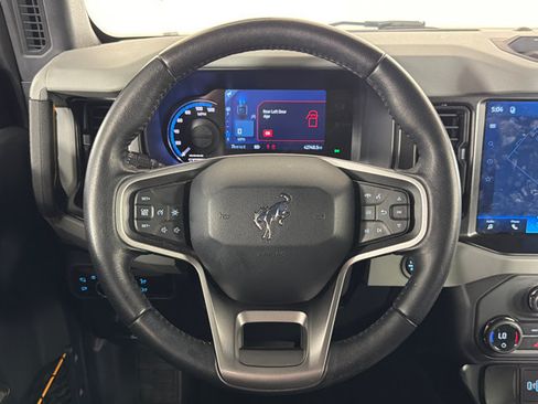 Used 2021 Ford Bronco Badlands AWD/4WD image 25