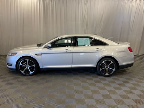 Used 2015 Ford Taurus SEL w/ Equipment Group 201A FWD image 13