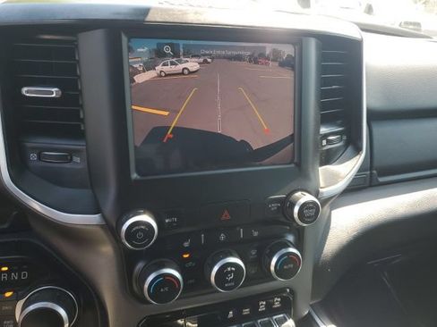 Used 2022 RAM 1500 Big Horn w/ Night Edition AWD/4WD image 17