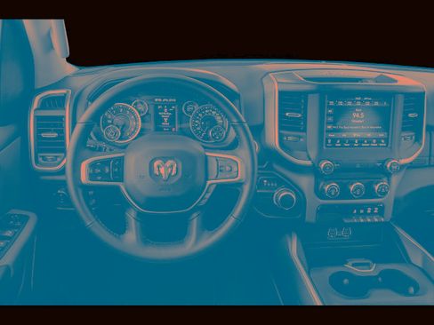 Used 2020 RAM 1500 Big Horn AWD/4WD image 4