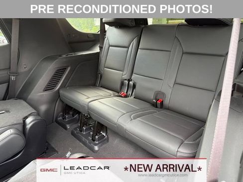 Used 2025 GMC Yukon Denali w/ Sun & Power Step Package AWD/4WD image 22
