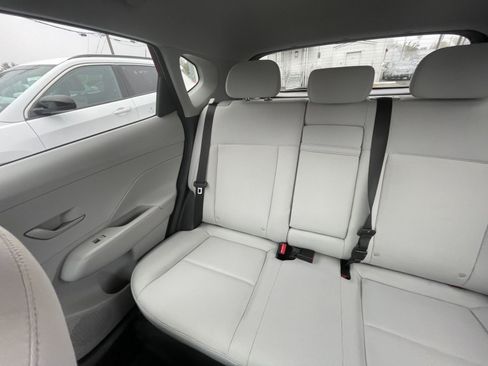 Used 2025 Hyundai Kona SEL image 33