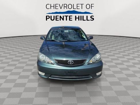 Used 2005 Toyota Camry SE FWD image 3
