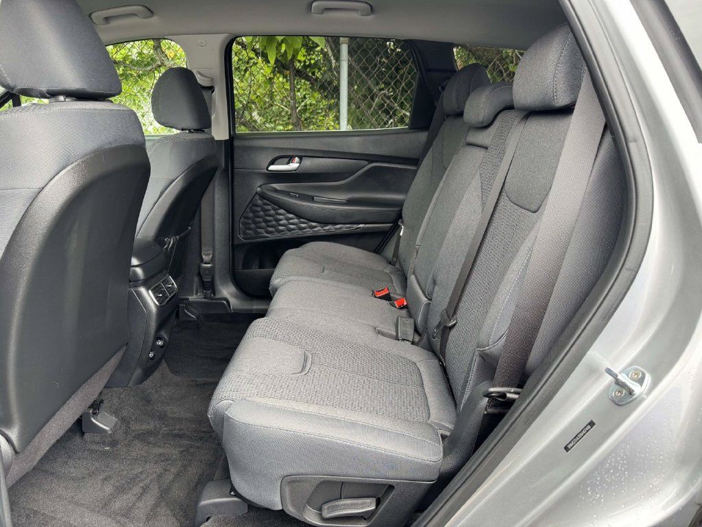 Used 2022 Hyundai Santa Fe SEL AWD/4WD image 11