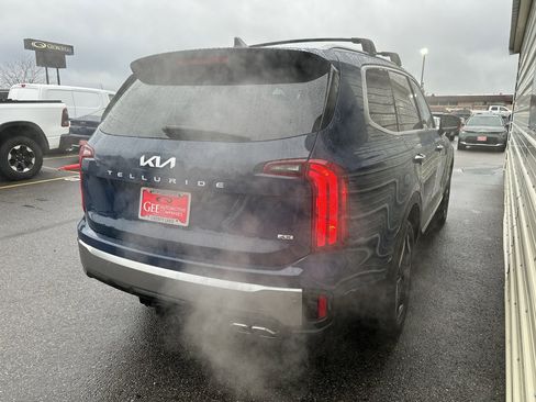 New 2025 Kia Telluride S image 4