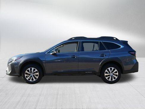 Used 2024 Subaru Outback Premium AWD/4WD image 4