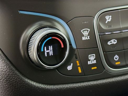 Used 2024 Chevrolet Equinox LT AWD/4WD image 20