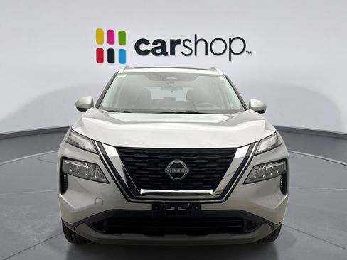 Used 2023 Nissan Rogue SV w/ SV Premium B Package image 8