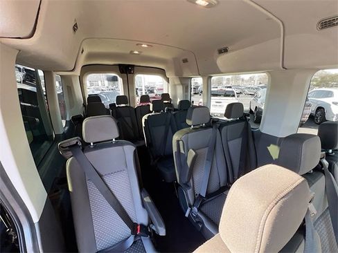 Used 2024 Ford Transit 350 XLT image 32