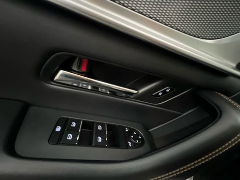Certified 2025 MAZDA CX-90 Plug-In Hybrid w/ Preferred AWD/4WD image 22