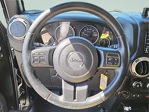 Used 2016 Jeep Wrangler Sahara AWD/4WD image 15