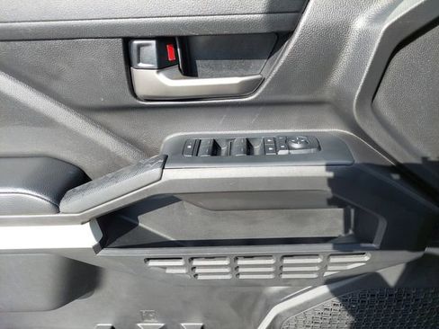 Certified 2024 Toyota Tacoma TRD Off-Road AWD/4WD image 38