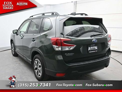 Used 2024 Subaru Forester Premium w/ Pop Package 2 image 13