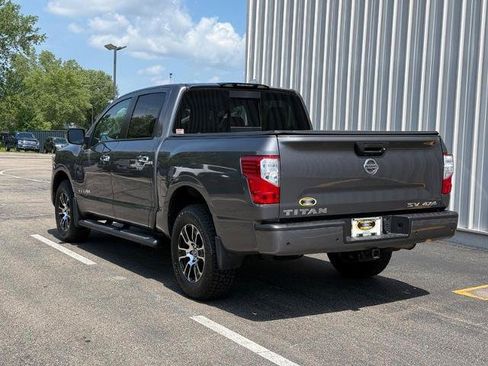 Used 2021 Nissan Titan SV w/ SV Convenience Package AWD/4WD image 3