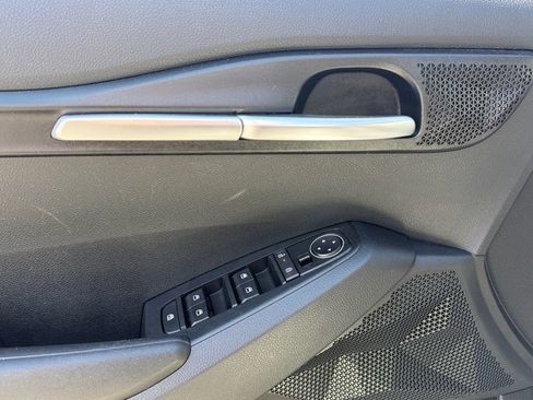 Used 2025 Kia Seltos LX AWD/4WD image 22