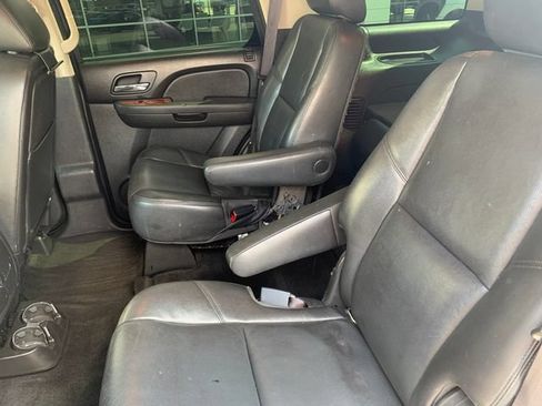Used 2012 Chevrolet Tahoe LTZ RWD image 11