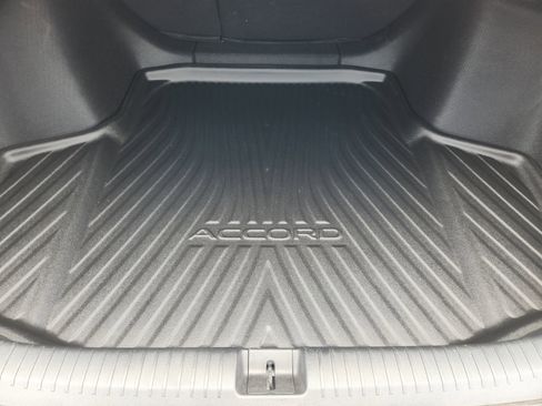 Used 2025 Honda Accord SE image 37