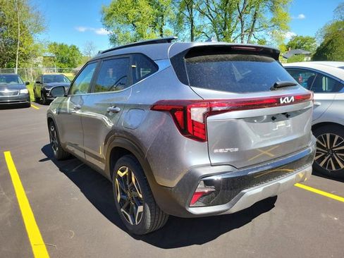 Certified 2024 Kia Seltos SX w/ SX Sunroof Package AWD/4WD image 4