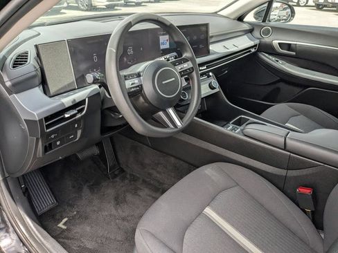 Used 2025 Hyundai Sonata SEL FWD image 13