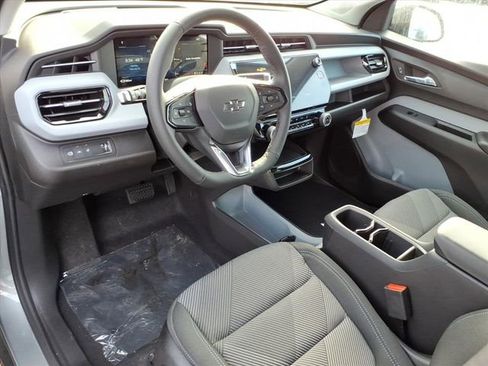 New 2027 Chevrolet Bolt LT w/ Comfort Package FWD image 5