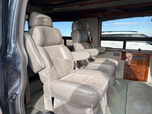 Used 1999 GMC Savana 1500 image 35