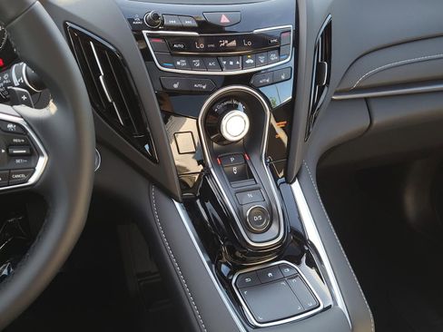 New 2026 Acura RDX SH-AWD image 22