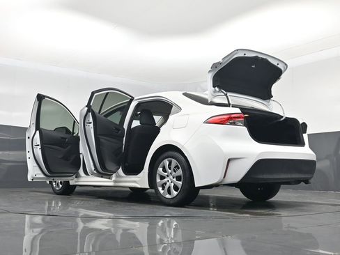 Used 2024 Toyota Corolla LE image 57