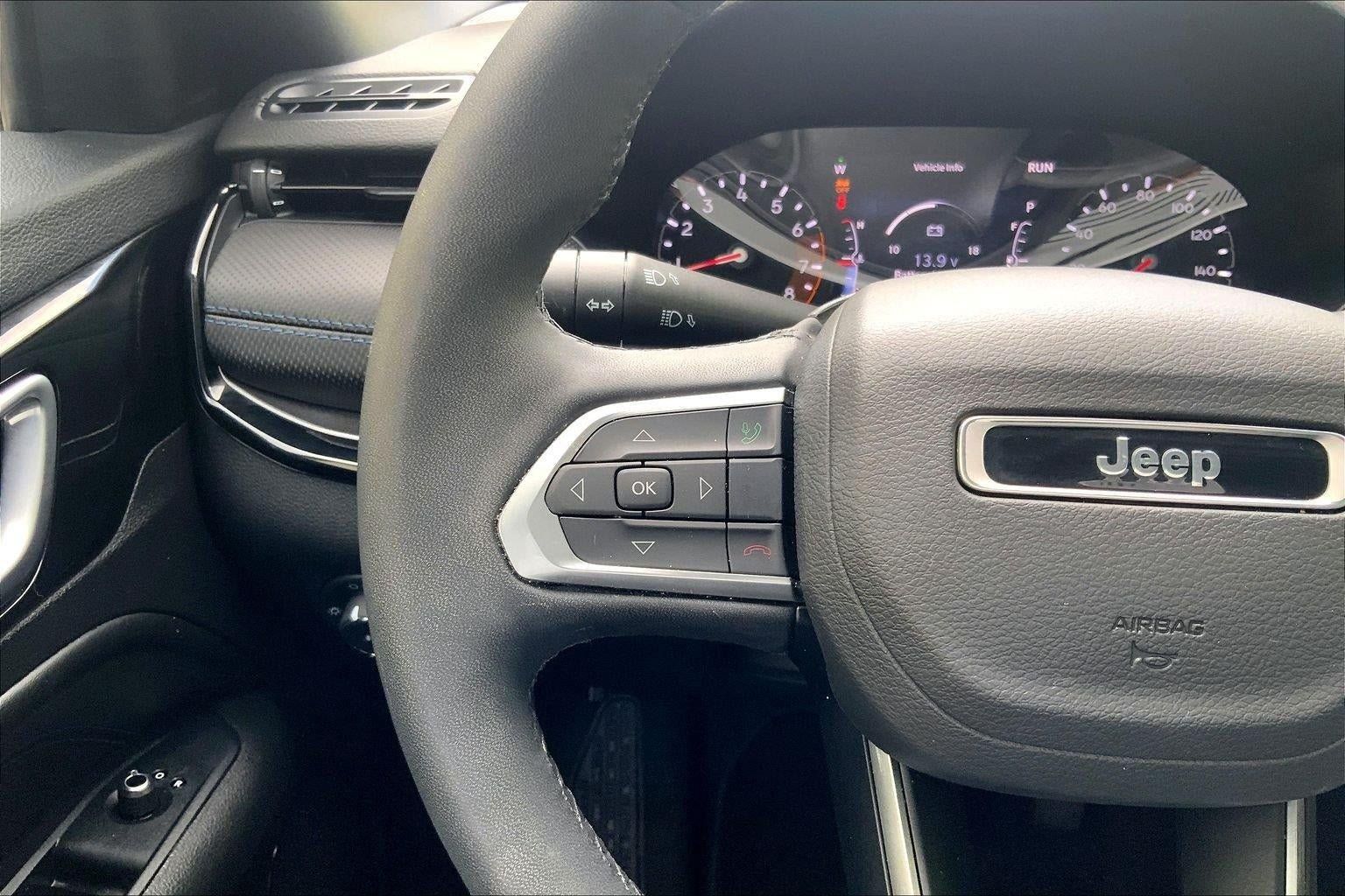Used 2025 Jeep Compass Latitude w/ Altitude Special Edition AWD/4WD image 19