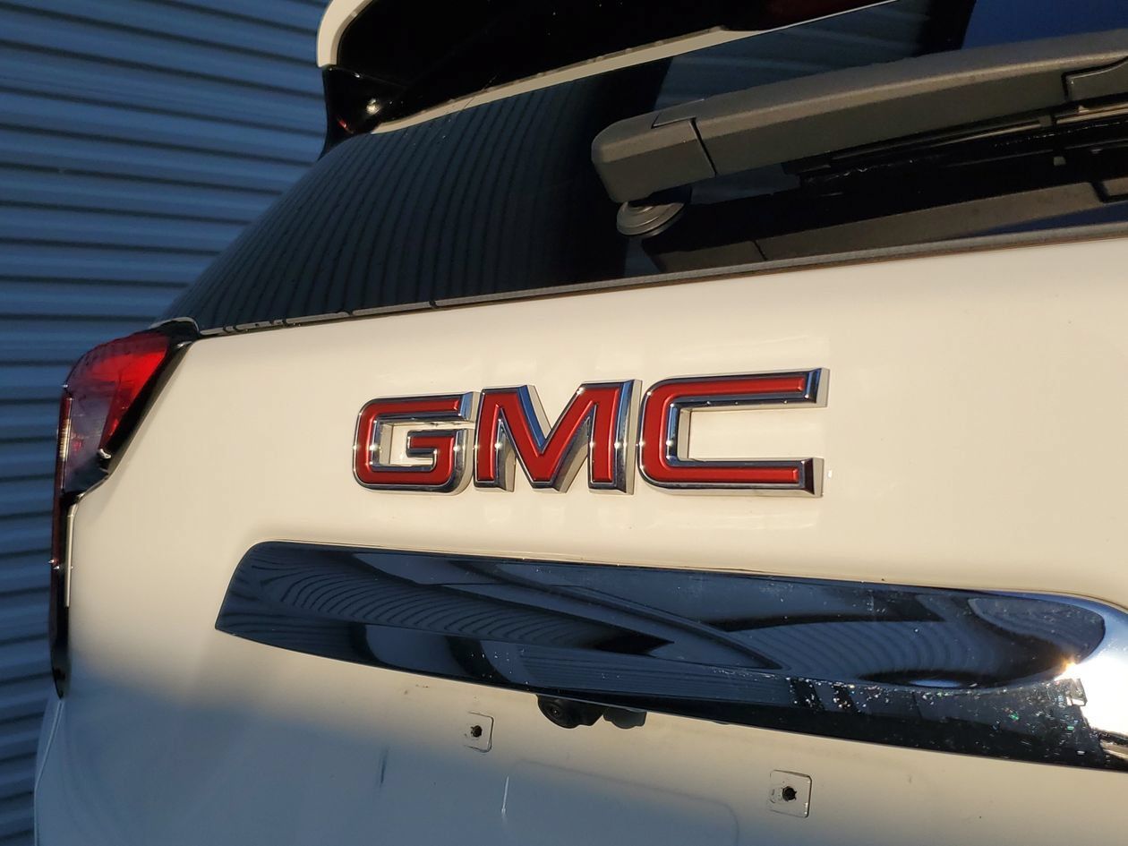 Used 2024 GMC Terrain SLE FWD image 6